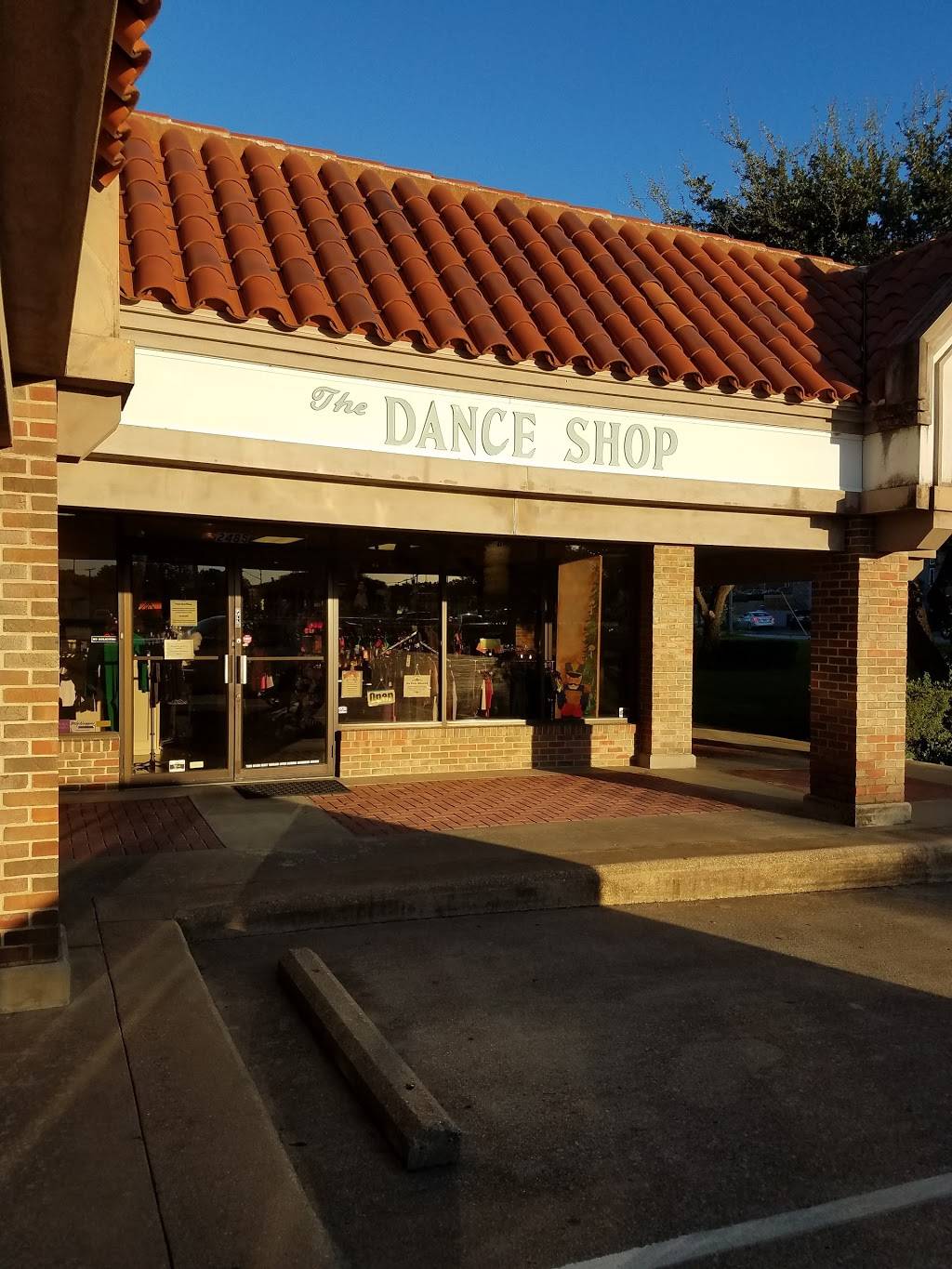 The Dance Shop | 2485 Forest Park Blvd, Fort Worth, TX 76110, USA | Phone: (817) 923-0017