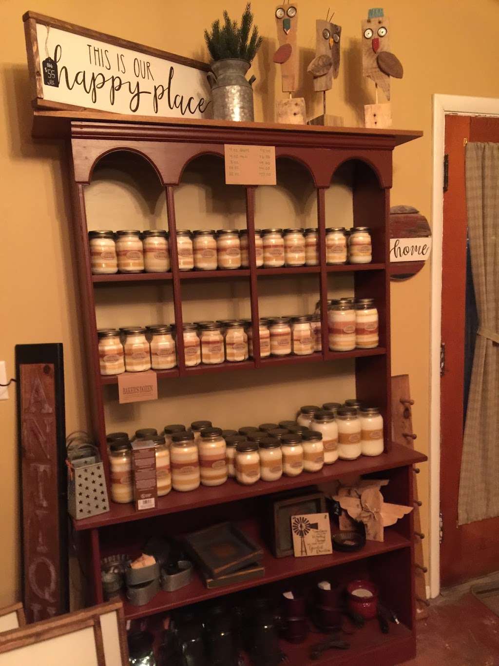 Hoosier Candle Company formerly Walnut Street Traditions | 731 South St, Dayton, IN 47941, USA | Phone: (765) 296-9425