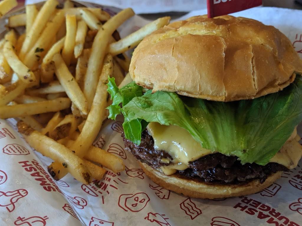 Smashburger | Delivery & Takeout Available | 2470 W Happy Valley Rd Suite 1195, Phoenix, AZ 85085 | Phone: (623) 780-1884