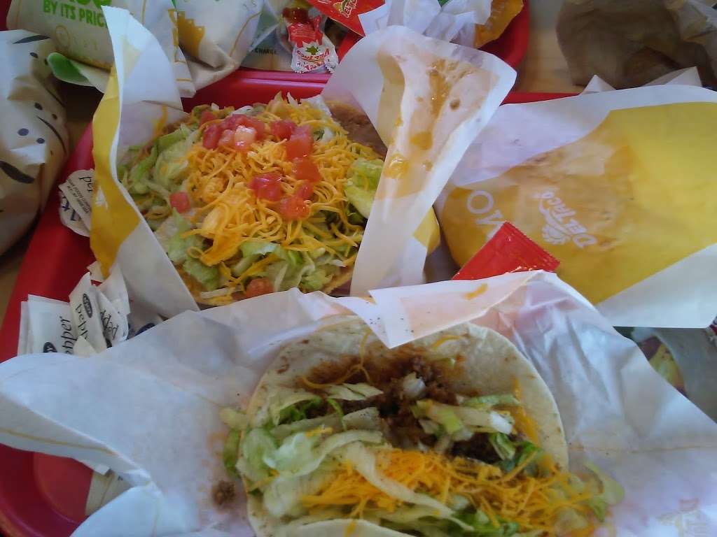 Del Taco | 7665 W Lower Buckeye Rd, Phoenix, AZ 85043 | Phone: (623) 474-2855