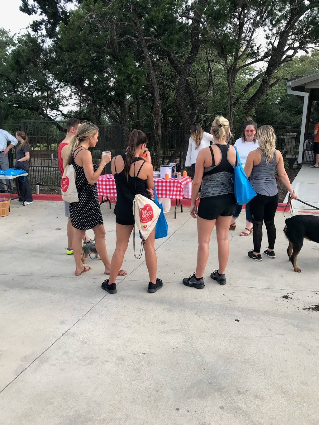 Austin Pet Love | 1201 Carlotta Ln #1530, Austin, TX 78733, USA | Phone: (512) 803-3483