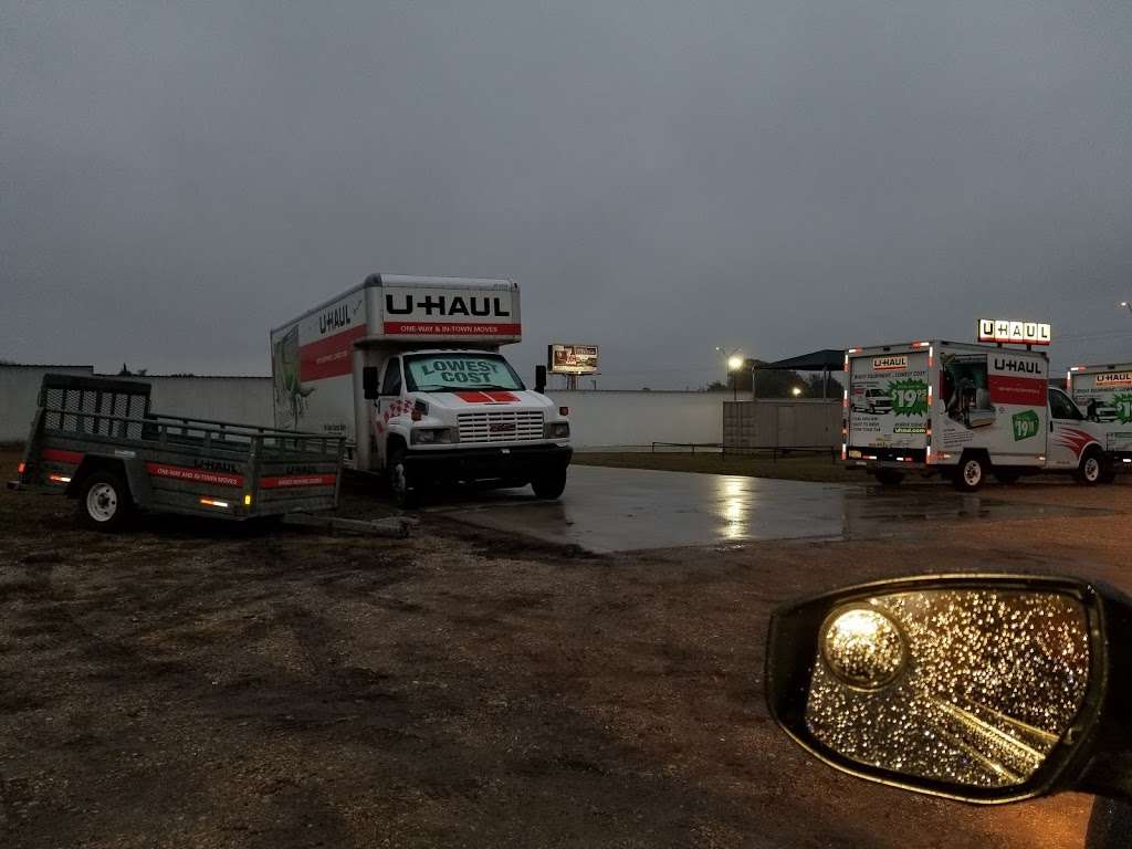 U-Haul Moving & Storage of De Soto | 1245 S, I-35, DeSoto, TX 75115, USA | Phone: (972) 230-1337