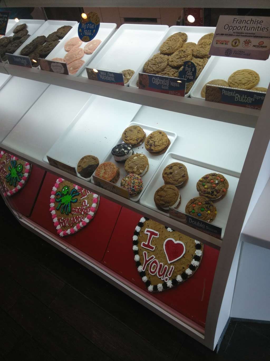 Great American Cookies | 1725 S Voss Rd, Houston, TX 77057, USA | Phone: (713) 977-8585