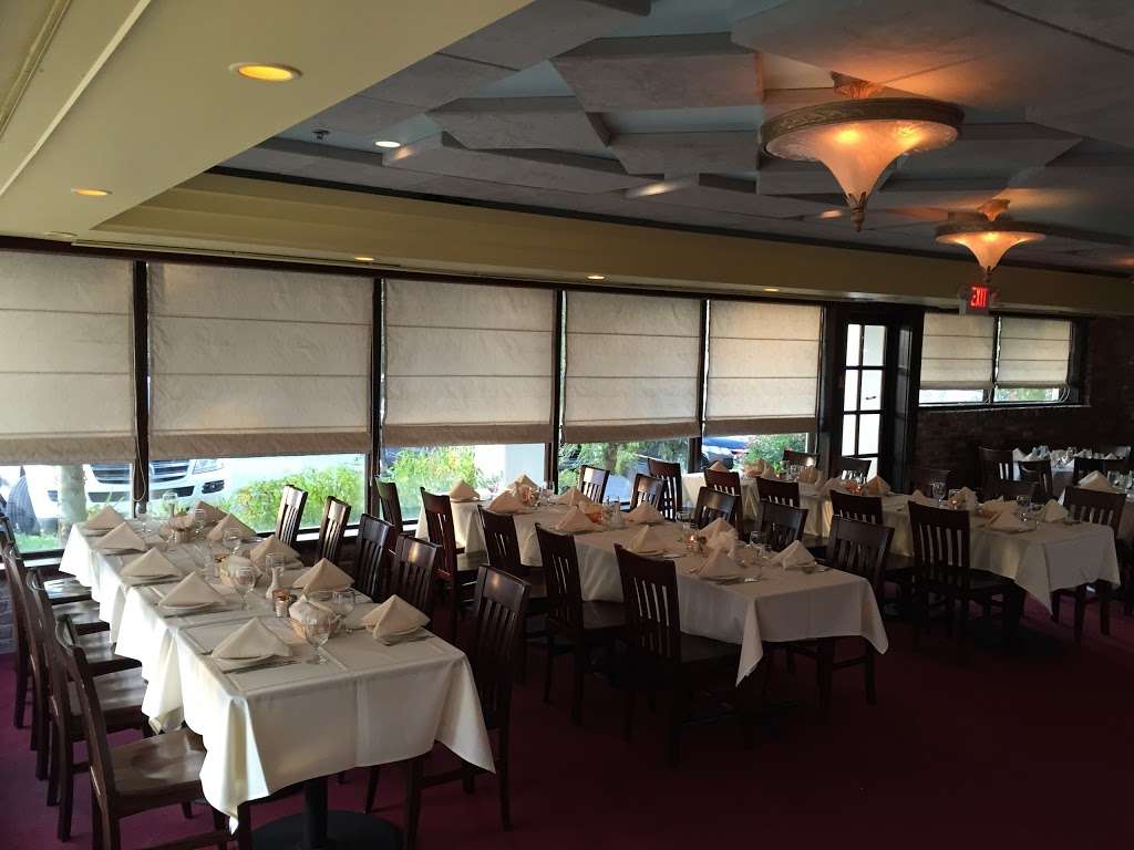 La Vecchia Fontana | 700 First Ave, Avalon, NJ 08202, USA | Phone: (609) 967-7708