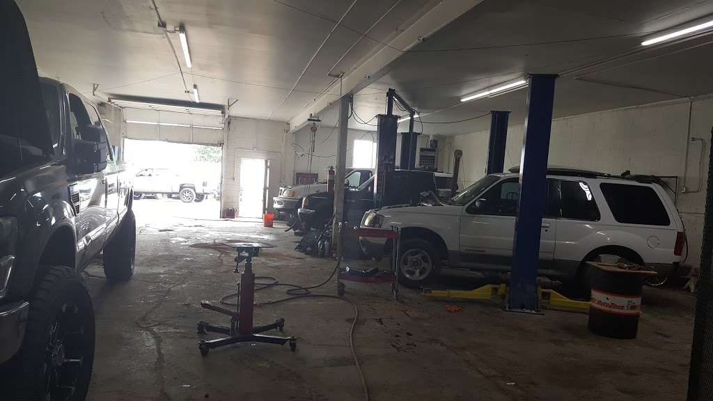 Carlos transmission and automotive | 1240 Harlan St a, Lakewood, CO 80214, USA | Phone: (719) 460-9556
