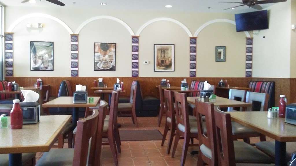 Petra Grill | 12623 Galveston Ct, Manassas, VA 20112, USA | Phone: (703) 590-1100