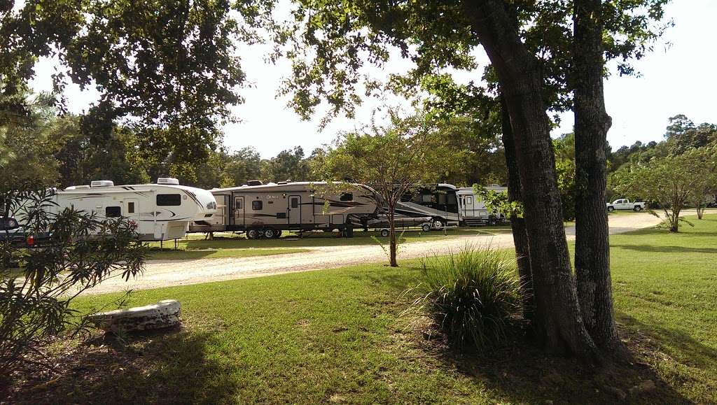 Omega Farms RV Park | 11895 Old Montgomery Rd, Willis, TX 77318, USA | Phone: (936) 890-3800