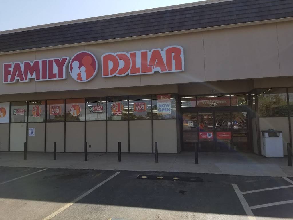 Family Dollar | 12322 N May Ave, Oklahoma City, OK 73120, USA | Phone: (405) 767-0096