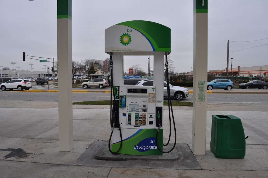 Bp | 8596 Dempster Street, Niles, IL 60714, USA