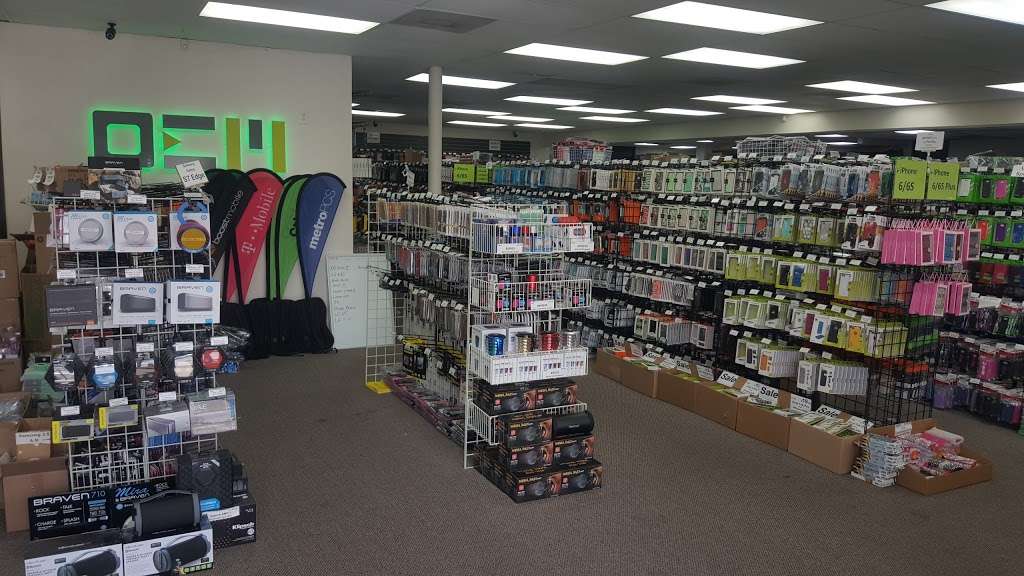 OEM Distributors - Wireless Xcessories SuperStore | 5755 Bonhomme Rd #404, Houston, TX 77036, USA | Phone: (713) 975-7848