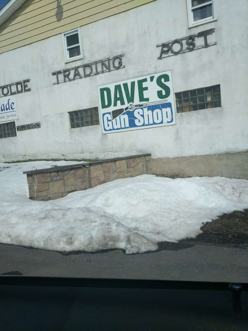 Daves Gun Shop | 17 Beisels Rd, Drums, PA 18222 | Phone: (570) 788-5518