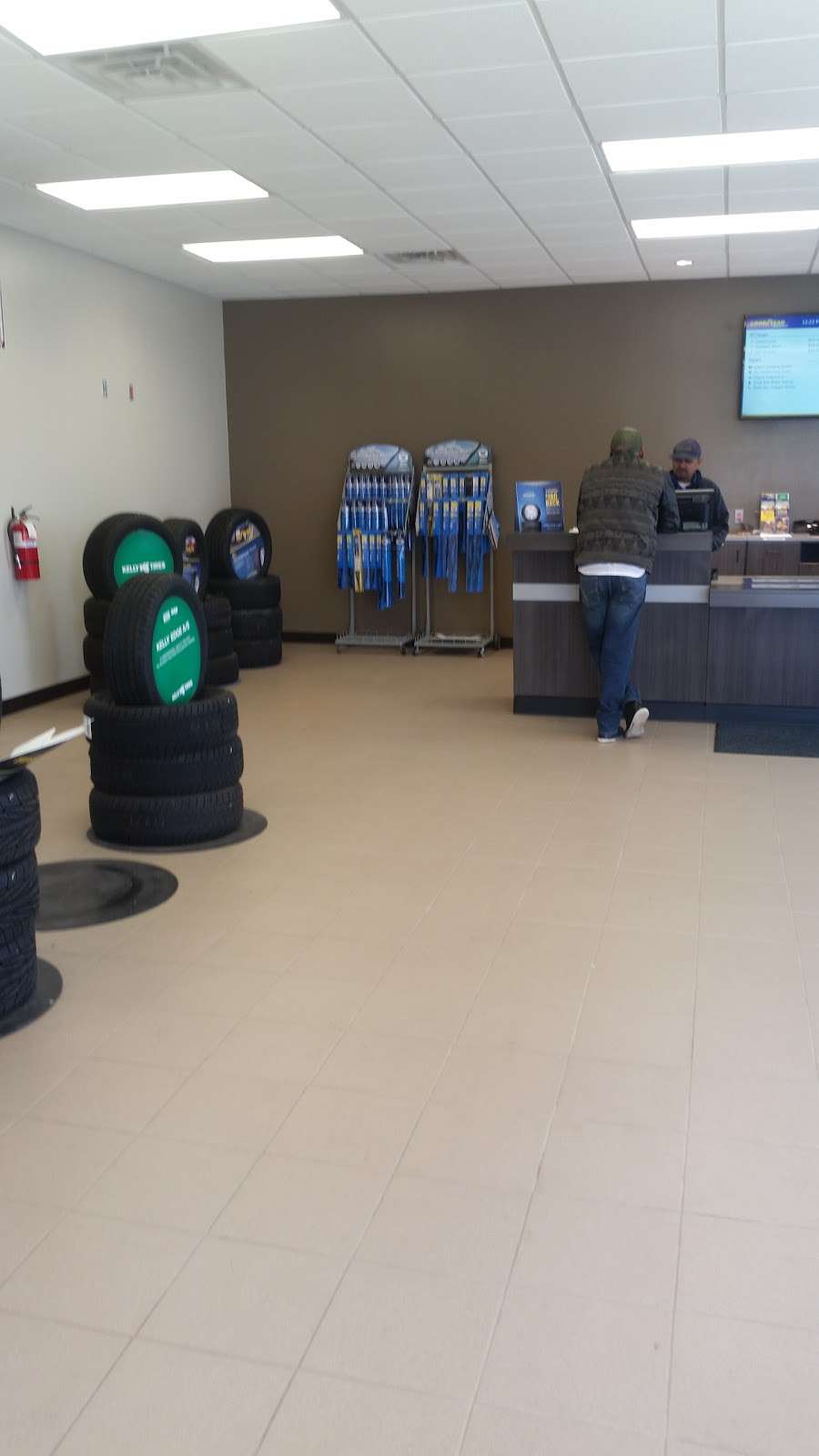 Goodyear Auto Service 101 Rockaway Turnpike, Lawrence, NY 11559, USA