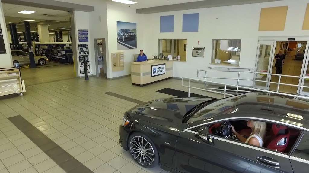 Mercedes-Benz of Fairfield | 165 Commerce Dr, Fairfield, CT 06825, USA | Phone: (203) 583-4467