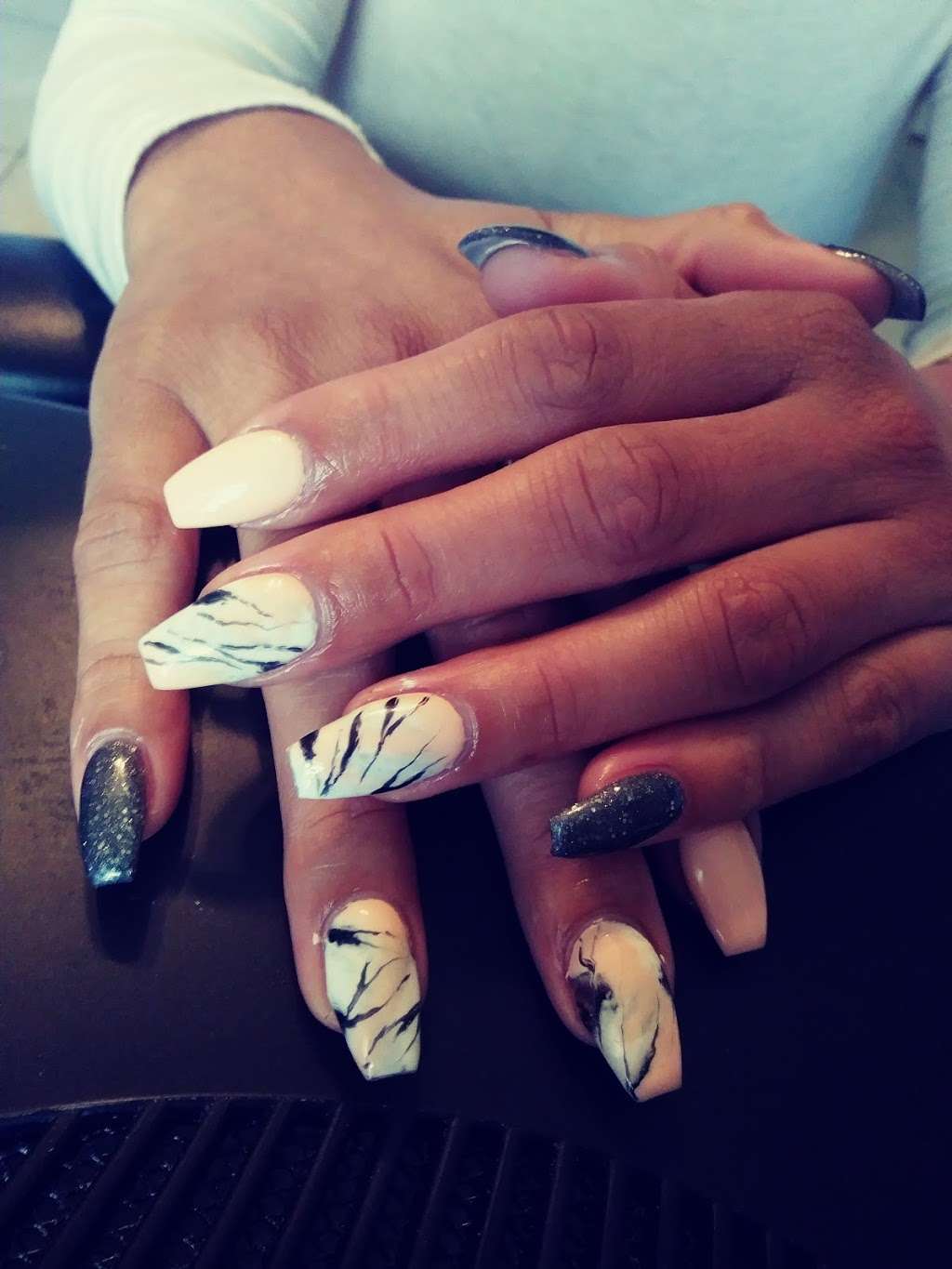 nail salon | 2497 Trafalgar Blvd, Kissimmee, FL 34758