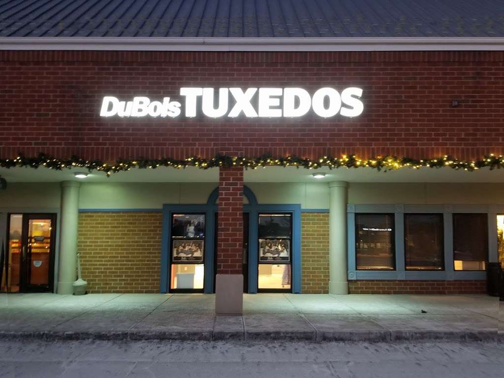 DuBois Formalwear & Tuxedo Rental | 17000 W Bluemound Rd, Brookfield, WI 53005, USA | Phone: (262) 754-9296