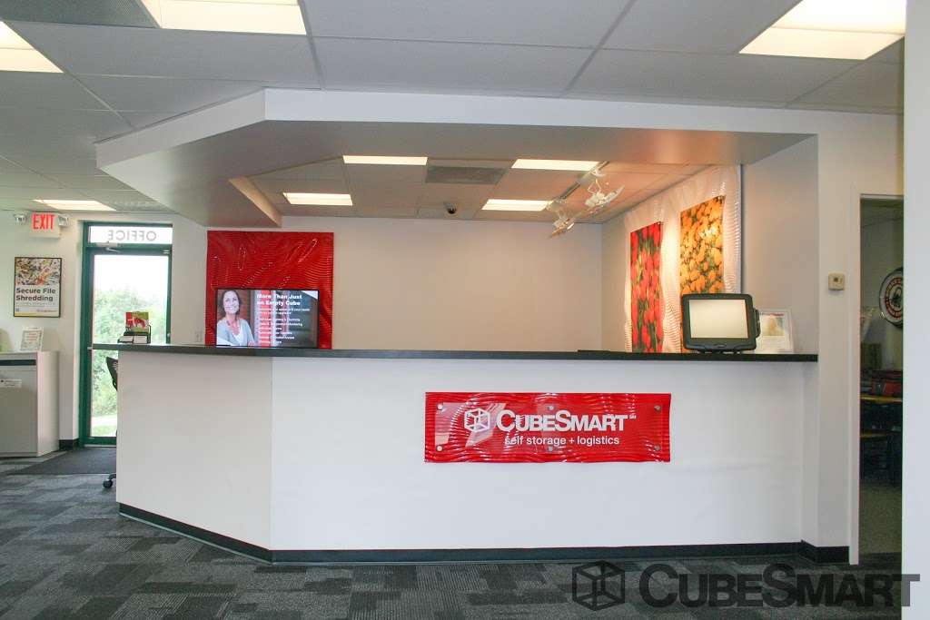 CubeSmart Self Storage | 6120 Little Ox Rd, Fairfax Station, VA 22039 | Phone: (703) 425-8588