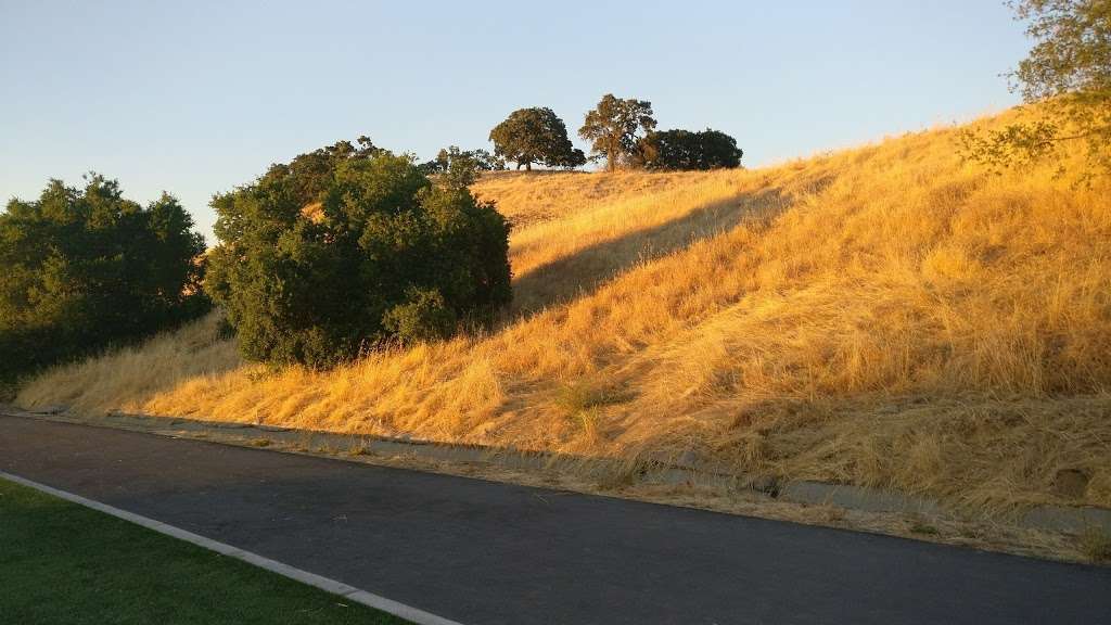 Hidden Lakes Park | Morello Ave & Chilpancingo Pkwy, Martinez, CA 94553, USA | Phone: (925) 372-3500