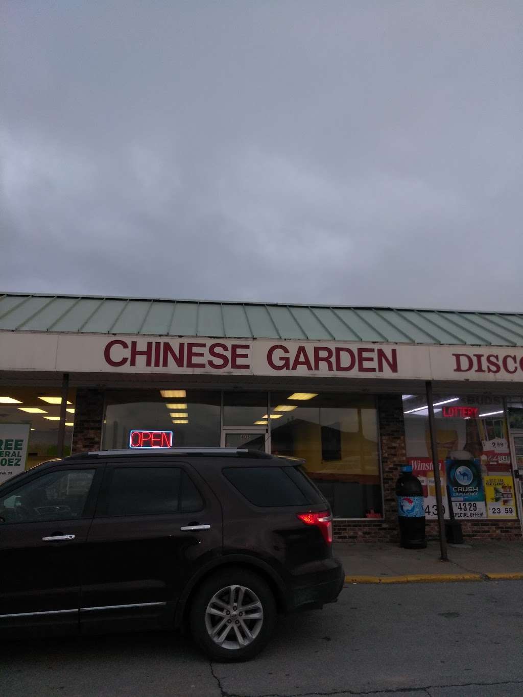 Chinese Garden Restaurant | 405 US-69, Kansas City, MO 64119 | Phone: (816) 452-8226