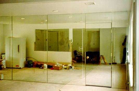 Monroe Glass & Mirror | 6 Bates Gates Rd, New Hampton, NY 10958 | Phone: (845) 374-3456