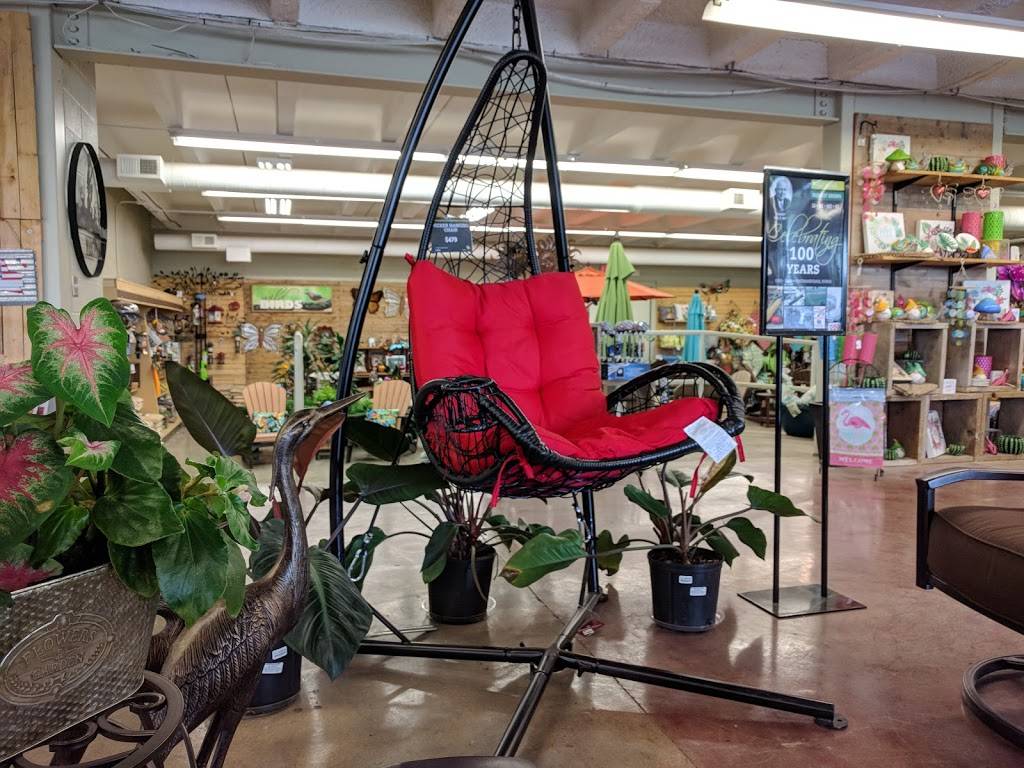 Earl May Garden Center | 9229 W Center Rd, Omaha, NE 68124, USA | Phone: (402) 391-9778