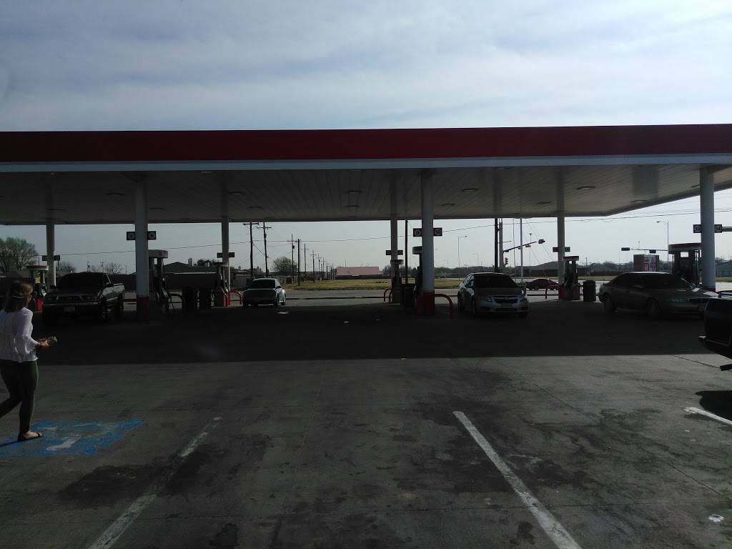 Stripes Convenience Store | 3220 Milwaukee Ave, Lubbock, TX 79412, USA | Phone: (806) 771-0201