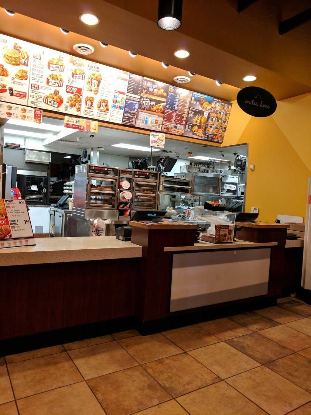 Taco Bell | 2780 E Division St, Diamond, IL 60416, USA | Phone: (815) 634-9980