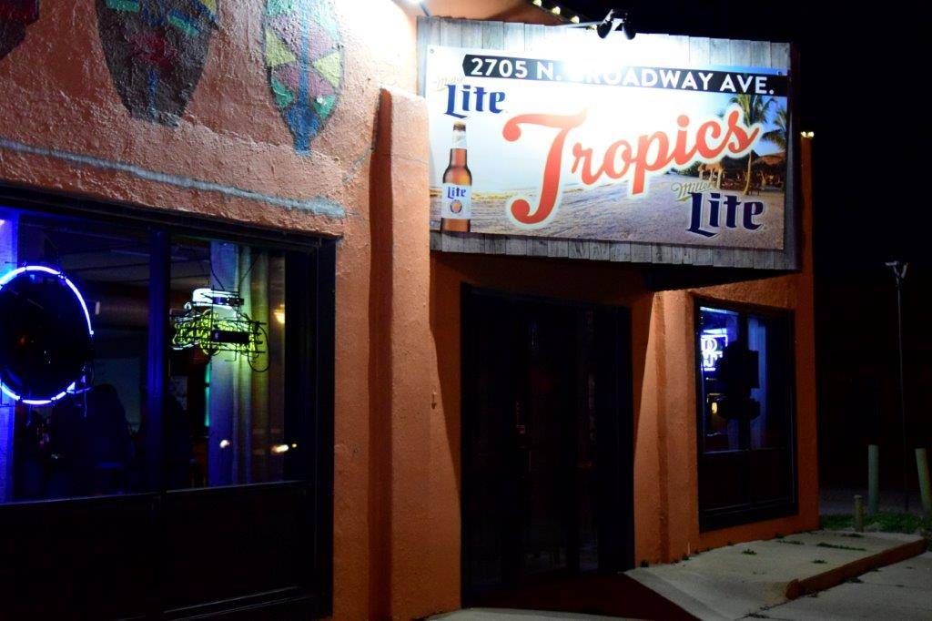 Tropics Lounge | 2705 N Broadway, Wichita, KS 67219, USA | Phone: (316) 425-5553