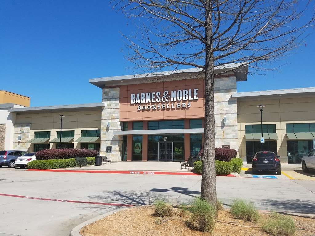 Barnes & Noble | 5301 Belt Line Rd Suite 118, Dallas, TX 75254, USA | Phone: (972) 980-0853