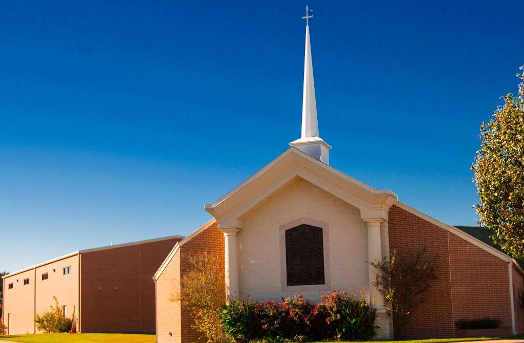 United Christian Church | 2710 Belt Line Rd, Garland, TX 75044, USA | Phone: (972) 496-7051