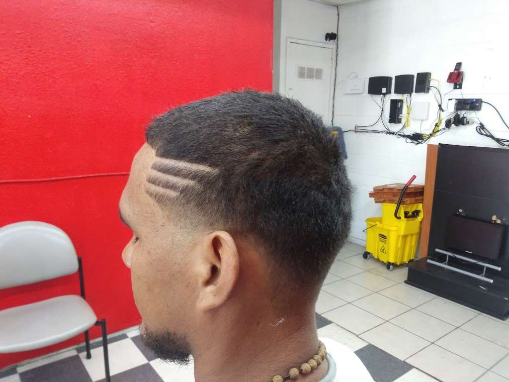 Staysharp barbershop | 4015 Commercial Ave, San Antonio, TX 78221, USA | Phone: (210) 538-5509