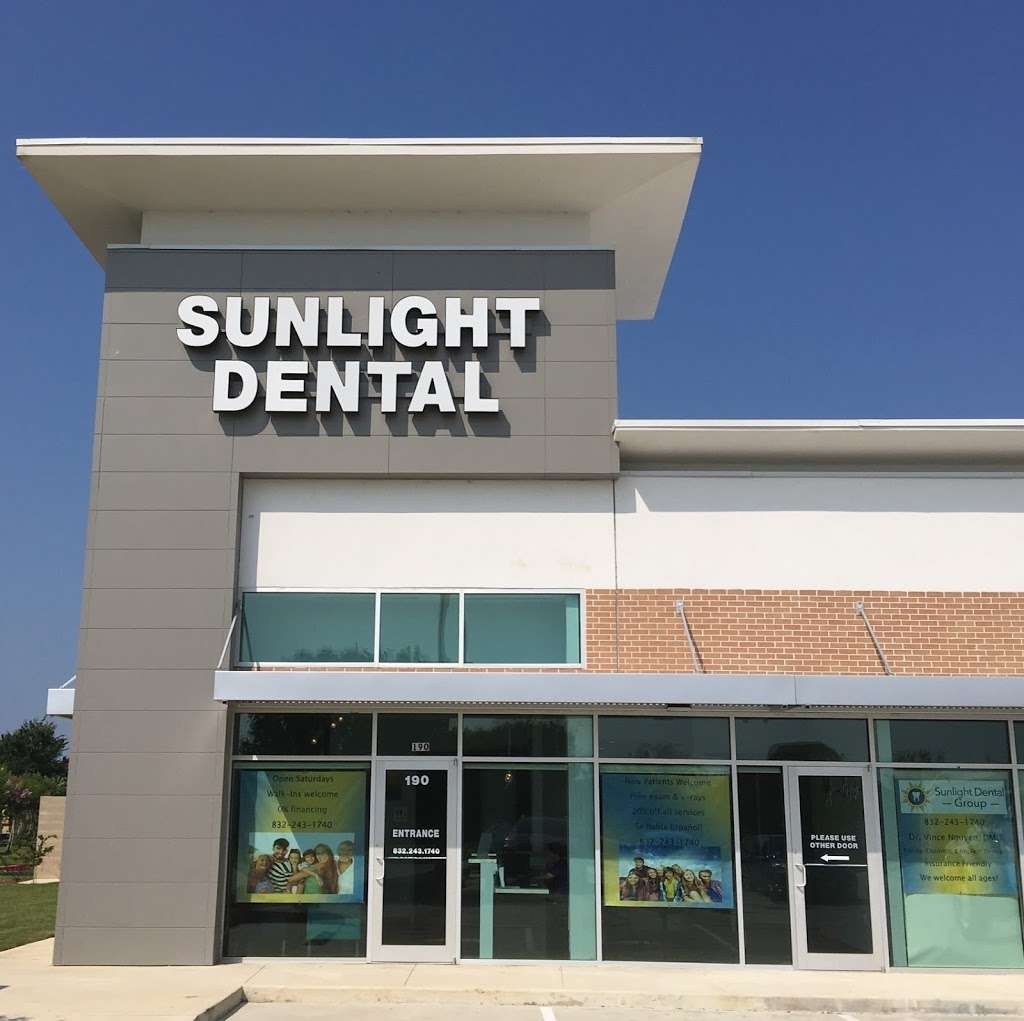 Sunlight Dental Group | 1816 Pearland Pkwy #190, Pearland, TX 77581 | Phone: (832) 243-1740