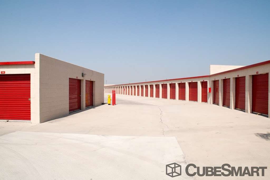 CubeSmart Self Storage | 950 N Tippecanoe Ave, San Bernardino, CA 92410, USA | Phone: (909) 885-8590