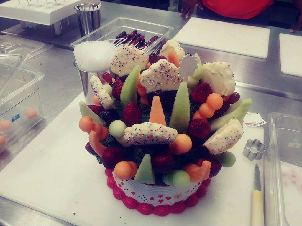 Edible Arrangements | 305 Herlong Ave Suite 304, Rock Hill, SC 29732, USA | Phone: (803) 329-3300