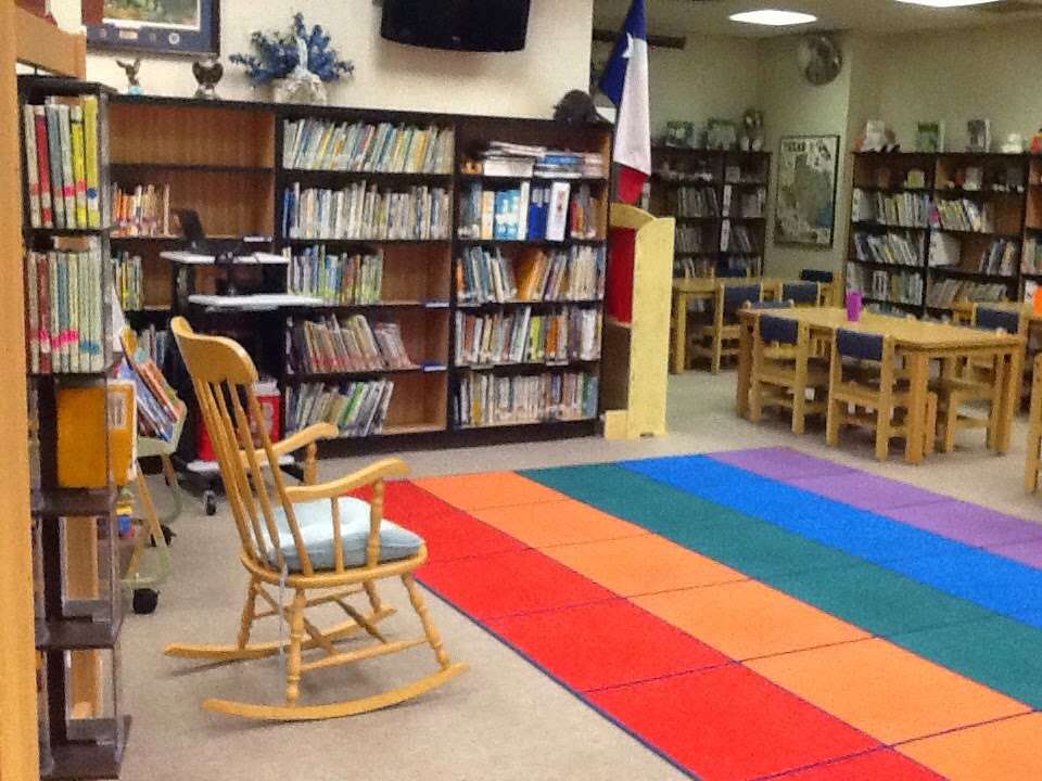 Madge Griffith Elementary School | 101 Lexington Ave, Clute, TX 77531, USA | Phone: (979) 730-7180