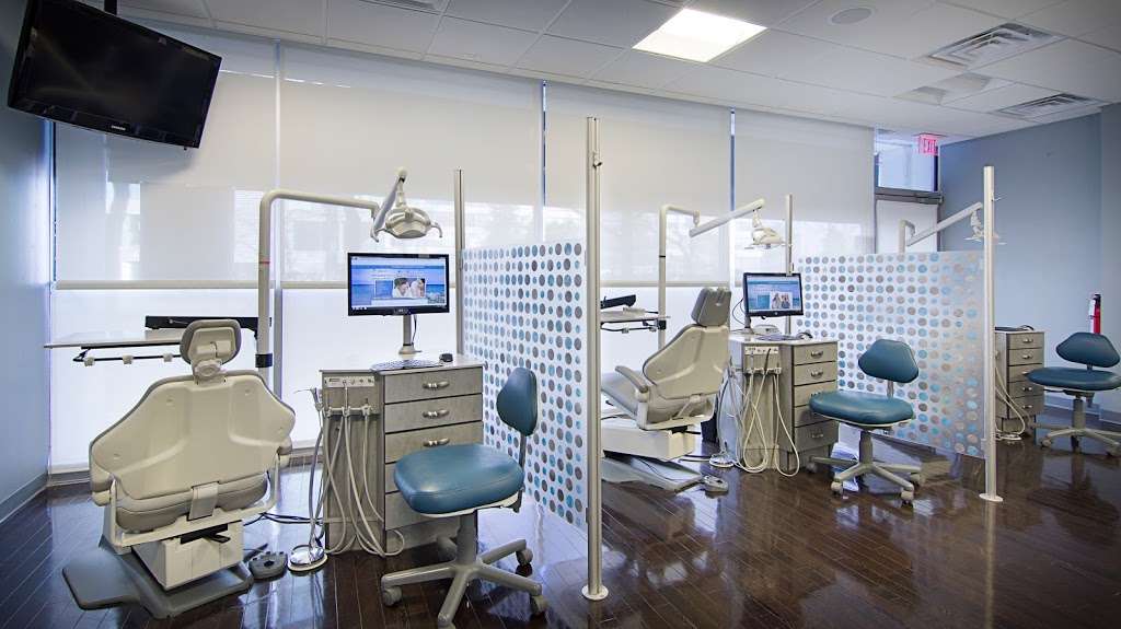 Plaza Orthodontics | 1625 Sheridan Rd, Wilmette, IL 60091, USA | Phone: (847) 251-3323