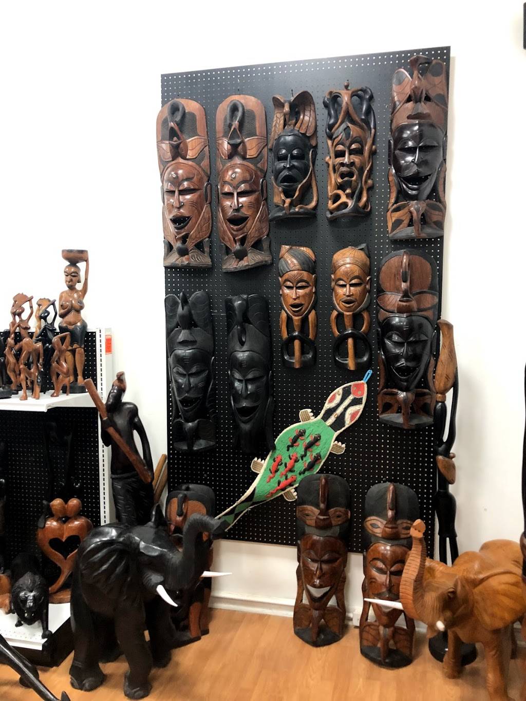 African Art & Accessories | 4720 Millbranch Rd, Memphis, TN 38116, USA | Phone: (901) 348-5240