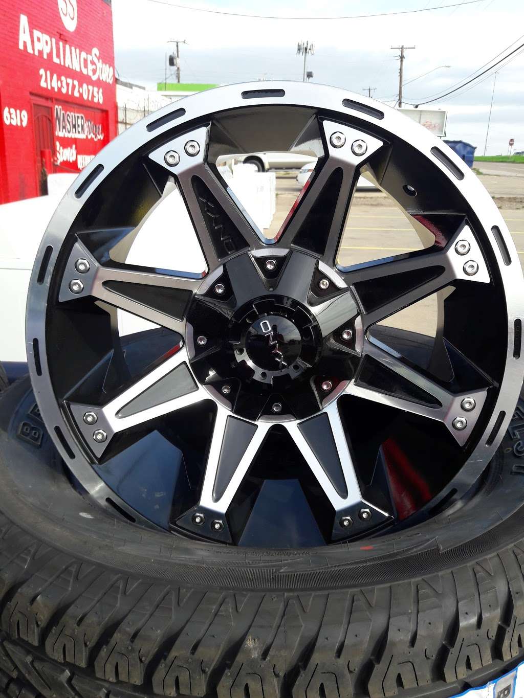 Wheel Kings of Dallas | 6323 S R L Thornton Fwy, Dallas, TX 75232, USA | Phone: (214) 774-9502