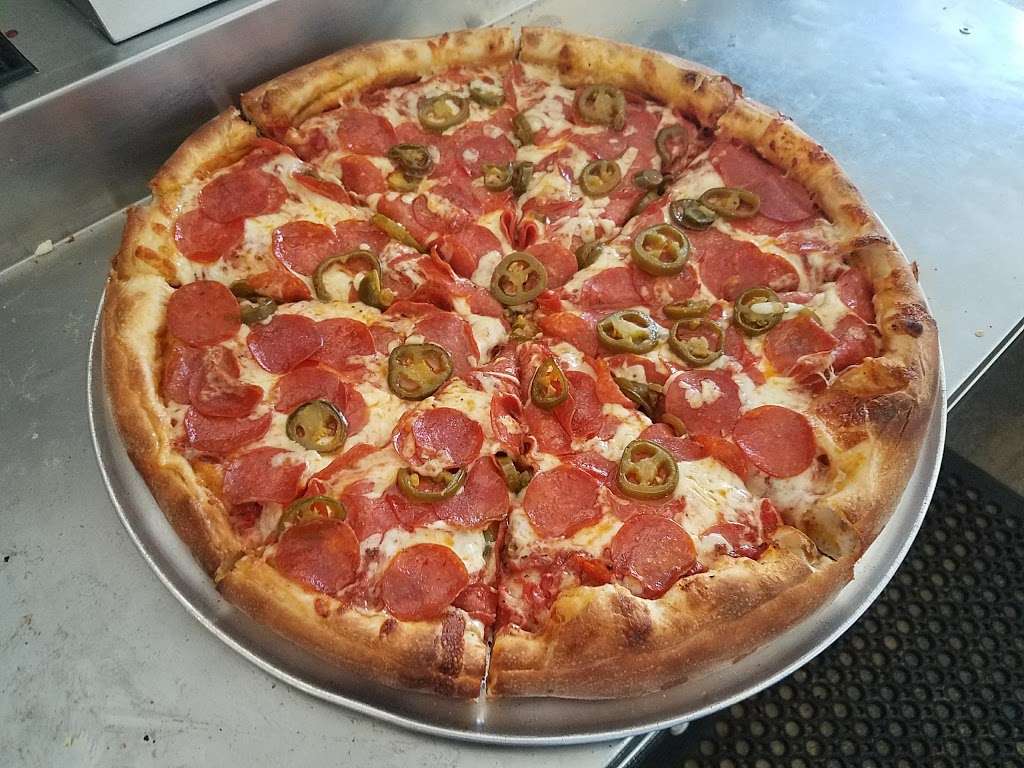 Johnnies NY Pizza | 2805 Abbot Kinney Blvd, Venice, CA 90291, USA | Phone: (310) 821-1224