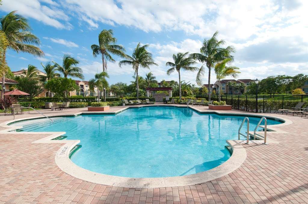 The Enclave Apartments at Waterways | 4359 SW 10th Pl, Deerfield Beach, FL 33442 | Phone: (954) 422-5650