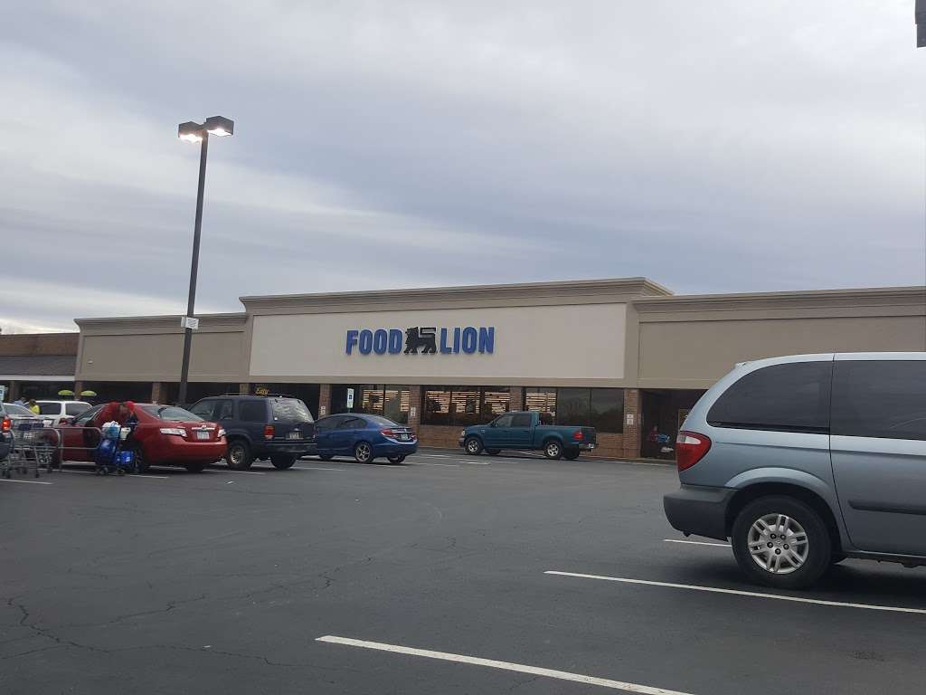 Food Lion | 520 N Main St, Troutman, NC 28166, USA | Phone: (704) 528-9068