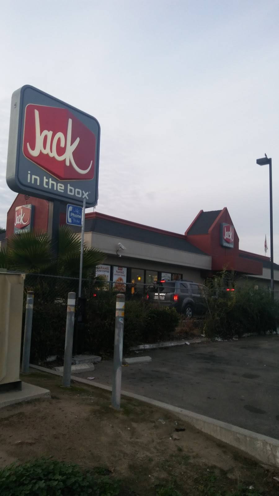 Jack in the Box | 3058 W Clinton Ave, Fresno, CA 93722, USA | Phone: (559) 275-4237