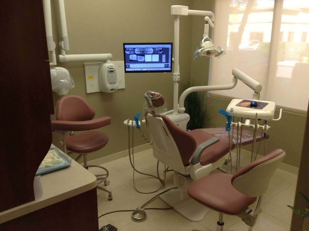 James Lai Dentistry | 2083 Compton Ave #102, Corona, CA 92881, USA | Phone: (951) 737-4515