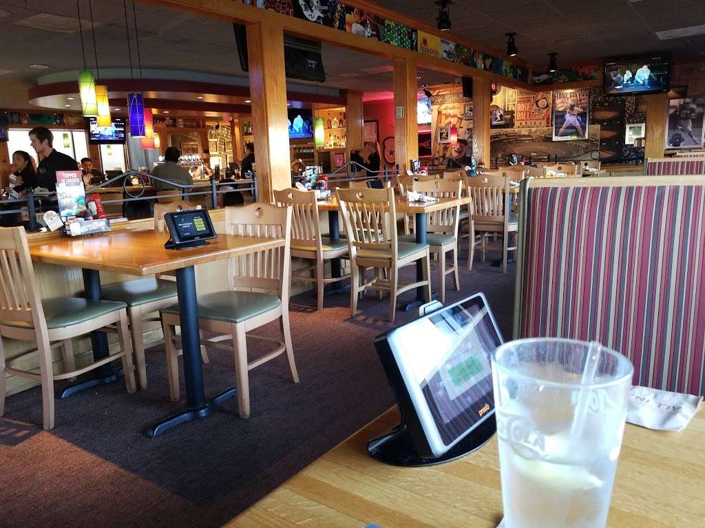 Applebees Grill + Bar | 9480 East Mira Mesa Blvd, San Diego, CA 92126, USA | Phone: (858) 578-8280