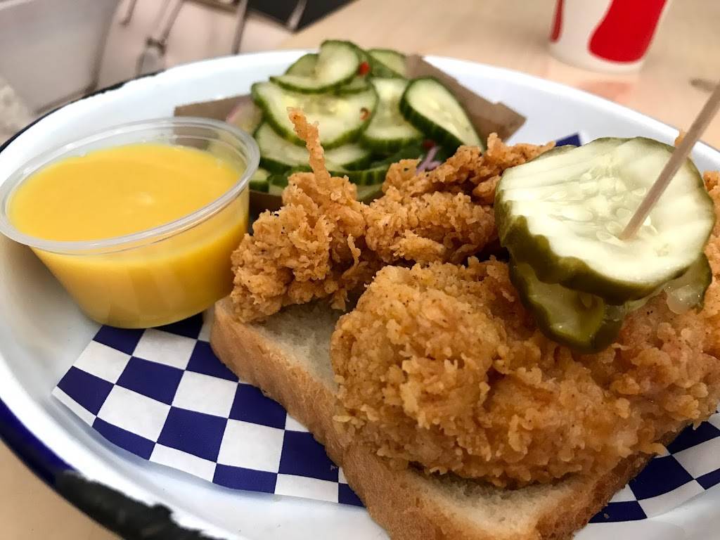 Royals Hot Chicken | 736 E Market St, Louisville, KY 40202 | Phone: (502) 919-7068