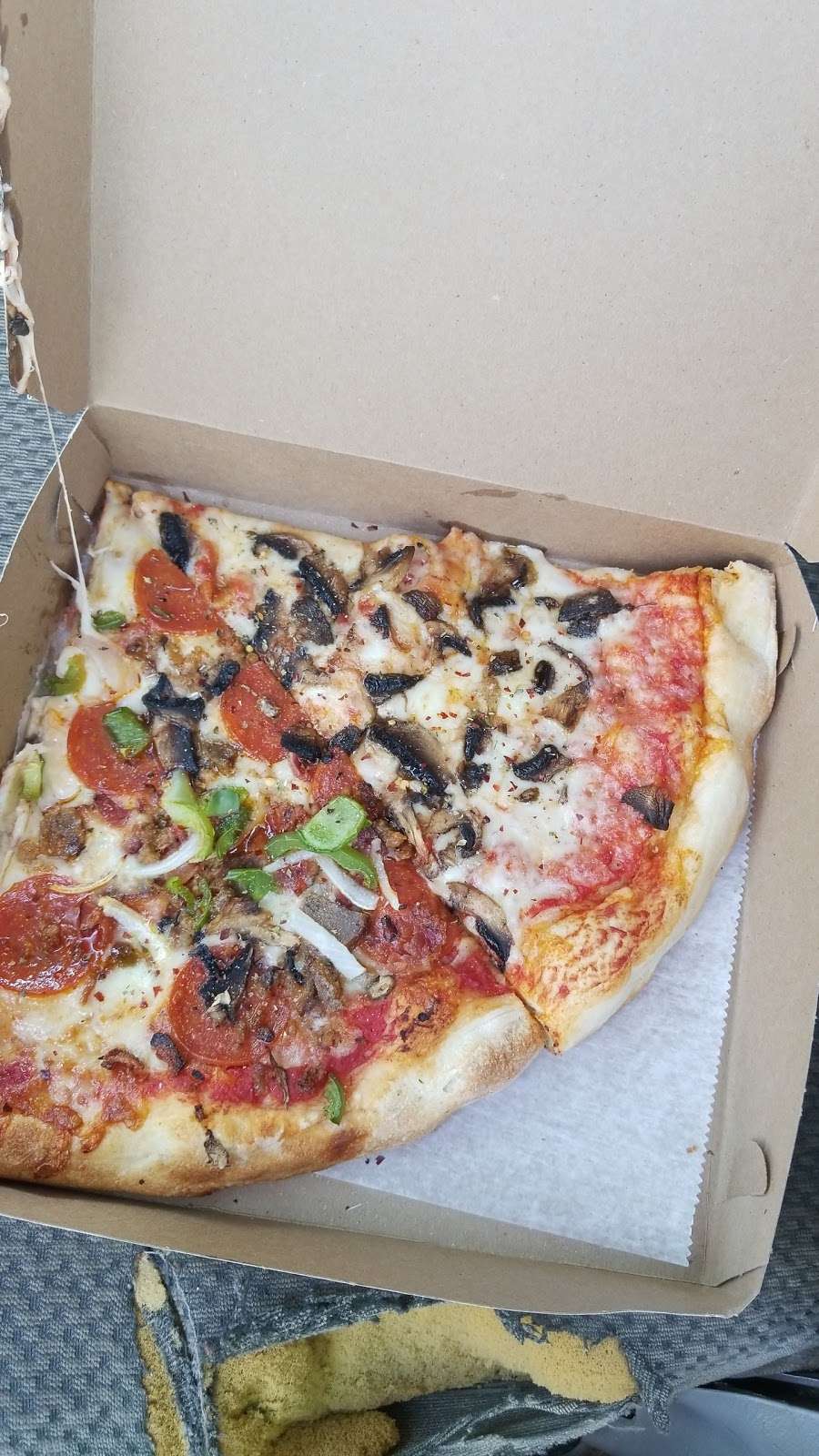 Mangia Mangia Pizza & Restaurant | 371 Candlewood Lake Rd, Brookfield, CT 06804, USA | Phone: (203) 775-2191