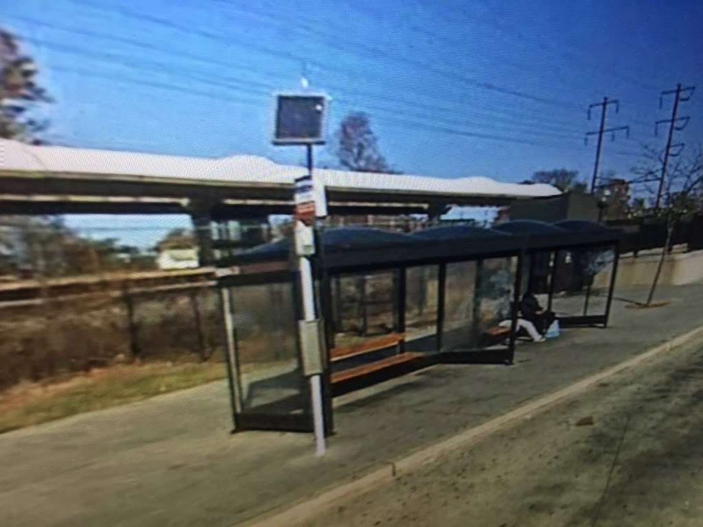 Deanwood Station & Bus Bay C | Washington, DC 20019, USA