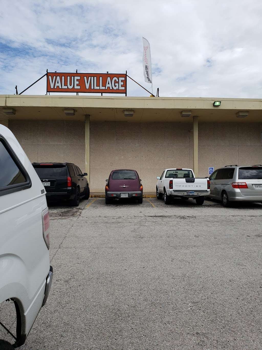 Value Village | 6318, 9500 Jensen Dr, Houston, TX 77093, USA | Phone: (713) 691-3603