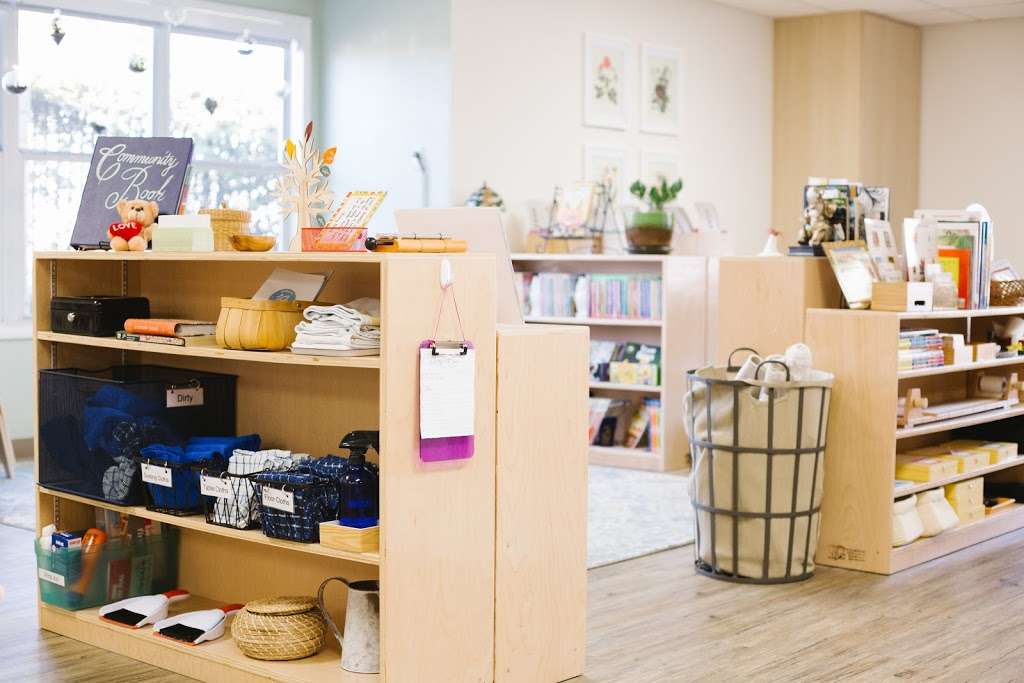 Guidepost Montessori School at Wicker Park | 1530 N Damen Ave, Chicago, IL 60622, USA | Phone: (773) 663-4732