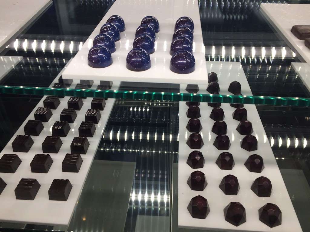 Melt Chocolates | 2018 S 1st St Suite 120, Milwaukee, WI 53207, USA | Phone: (414) 939-6358