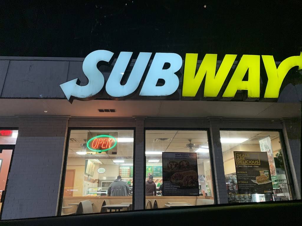 Subway | 1449 W Buckingham Rd Suite B, Garland, TX 75042, USA | Phone: (972) 495-0751